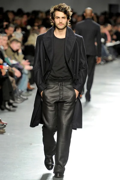 Look 44